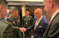Китай пропонує Україні “всі можливі засоби” для припинення війни з Росією, – Bloomberg