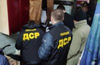 У Сумській області засуджені виманили в людей 300 тис. гривень просто із СІЗО