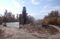В Полтавской области на пляже строят АЗС