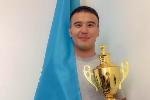 Чемпиона Казахстана по дзюдо убили в очереди за углем