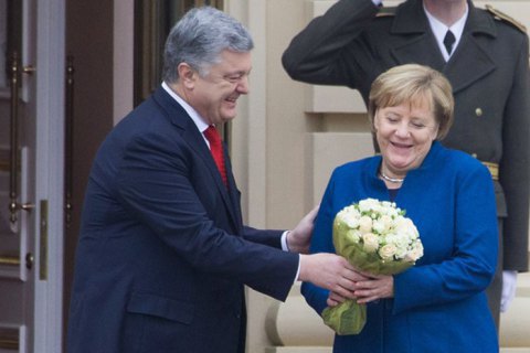 Петр Порошенко собирается с визитом в Германию