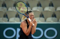 Костюк и действующая чемпионка "Ролан Гаррос" поспорят за выход в четвертьфинал Открытого чемпионата Франции