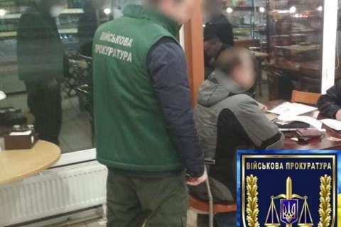 Майор ВСУ попался на взятке в 3 тыс. долларов