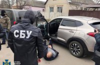 На Харківщині СБУ знешкодила групу, яка тероризувала місцевих жителів