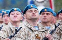 Российские военные отказались надевать береты