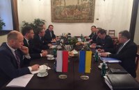 Украина согласилась снять мораторий на эксгумацию поляков