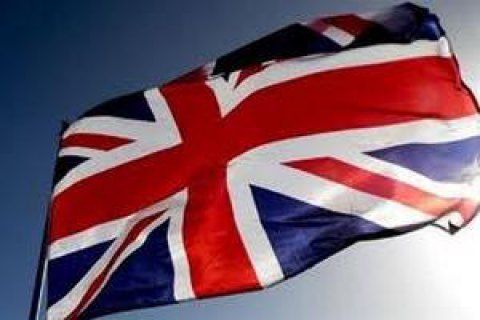 Британия отозвала часть дипломатов из Киева на фоне угрозы России