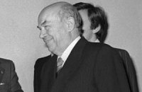 Умер личный переводчик Сталина