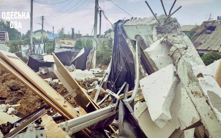 Через російську атаку на Одещині постраждали люди, зокрема маленька дитина