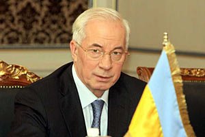 Азаров уверен, что кризис Украине не угрожает 