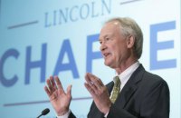 Екс-губернатор Род-Айленда знявся з виборів президента США