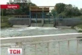 В Одесской области укрепляют дамбу 