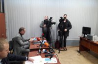 Суд отклонил иск Тимошенко о незаконной агитации Порошенко на форуме