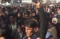 В Иране вспыхнули массовые протесты против повышения цен, полиция применила силу (обновлено)