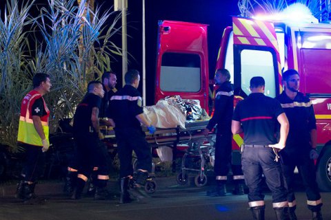 В результате теракта в Ницце погибли 10 детей, 54 попали в больницу (обновлено)