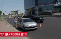 Помощник наместника Лавры устроил ДТП и скрылся с места аварии