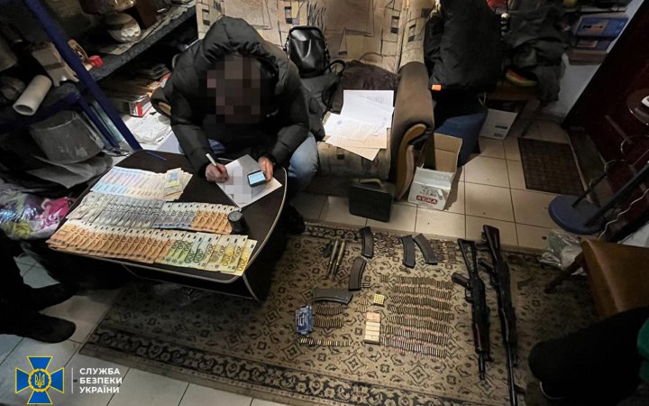 СБУ викрила схему переправи ухилянтів за кордон, причетний депутат Чернігівської міськради