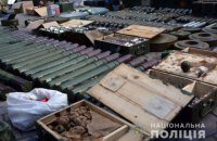 Полиция нашла огромный тайник с оружием в бывшем детском лагере возле Волновахи