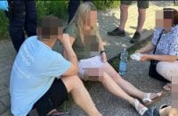 У Польщі затримали чоловіка, який побив українку палицею