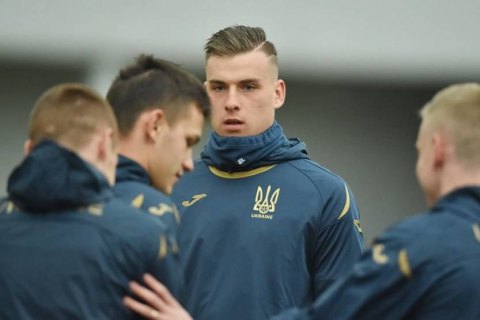 Еще у двух вратарей сборной Украины обнаружили коронавирус: матч с Францией под угрозой