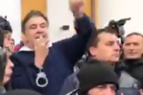 Саакашвили призвал к новому Майдану