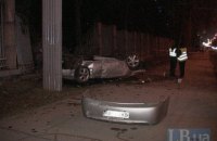 ​В Киеве на проспекте Победы в жутком ДТП погибла молодая женщина