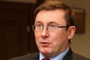 Луценко: "Только в нашей стране кролик может решить, что он - царь зверей"