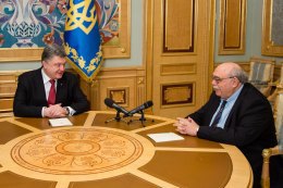 Порошенко назначил своим советником экономиста Пасхавера