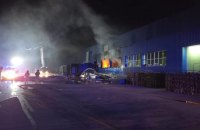 РФ вдруге за добу атакувала склад ROZETKA у Броварах