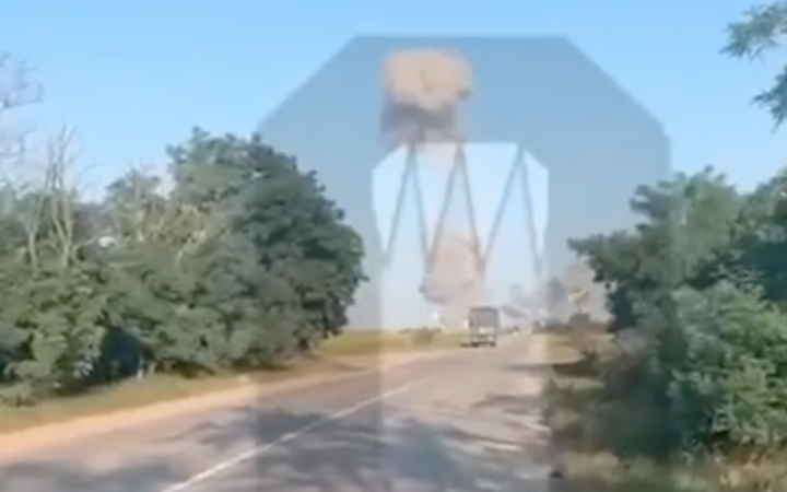 У Криму безпілотник влучив у склад боєприпасів. У прилеглих селах оголосили евакуацію (доповнено)