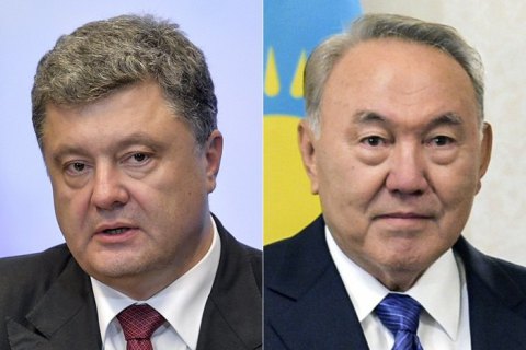 Порошенко поговорил по телефону с Назарбаевым