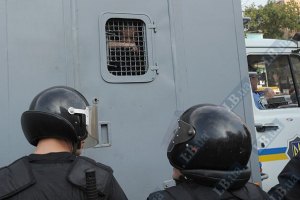 За Тимошенко приехал автозак