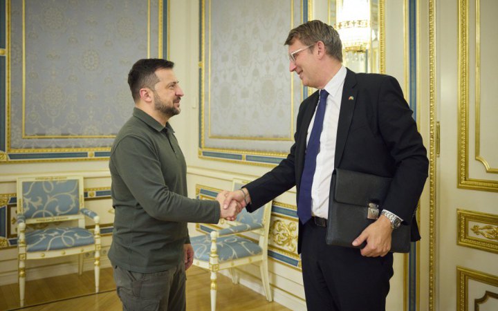 Зеленський і міністр оборони Данії обговорили постачання Україні винищувачів і систем ППО