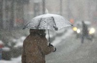 Завтра в Киеве ожидается снег и шквальный ветер 