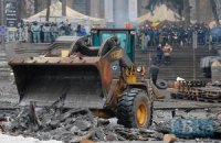Коммунальные службы начали убирать улицу Грушевского