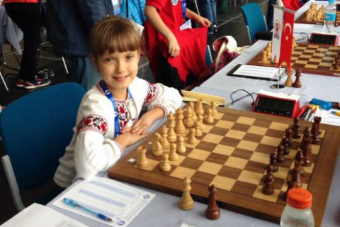 8-летняя украинка стала чемпионкой Европы по шахматам