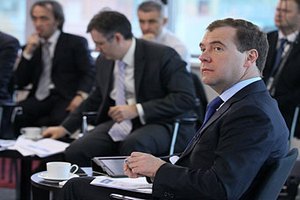 Медведев назвал катастрофой статистику по судимости бизнесменов