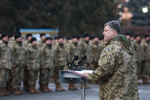 Порошенко заявил о готовности объявить очередную волну мобилизации 