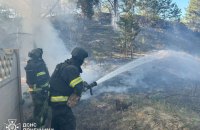 ДСНС: росіяни 57 разів обстріляли Донеччину, виникли пожежі