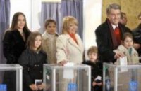 Ющенко проголосовал с уверенностью в своей победе (ФОТО+ВИДЕО)