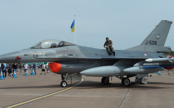 Нідерланди скасували угоду про продаж своїх F-16 приватній компанії, їх, ймовірно, передадуть ЗСУ, — ЗМІ