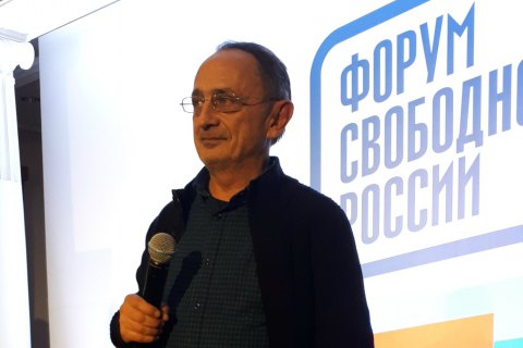 Вмешательство Кремля в украинские выборы уже началось, - российский политолог