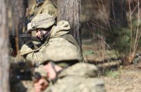 Військові знищили 4 з 10 російських армій, - Арестович