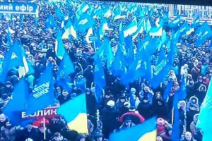 Провокаторов для Майдана и митинга ПР вербовали среди бомжей на вокзале
