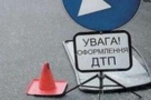 В Киеве скутер врезался в «Daewoo»