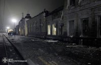 Головне за ніч та ранок понеділка, 15 грудня: майже 160 боєзіткнень, перемовини в Берліні