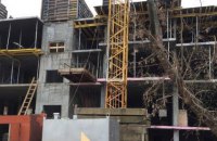 ​Прокуратура Киева требует демонтировать пять лишних этажей новостройки в Соломенском районе