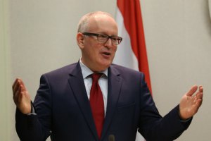 Глава МИД Нидерландов шокирован действиями боевиков
