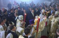 Охрана Януковича ограничивала доступ в храм "по просьбе верующих"