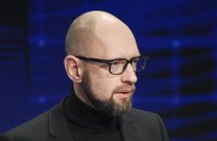 Яценюк: незаконные выборы в Крыму ведут к нелегитимности Путина в целом